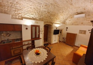 Sotto L'arco House