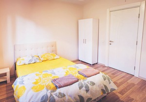 Spacious 1 bedroom with pool and mountain view