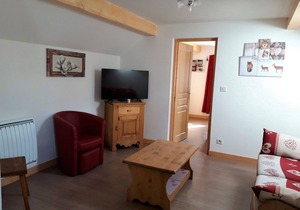 Spacious 3* Apt in Chalet, Village Center, Near Shops & 200m from Slopes - "Comfortable" Range