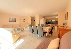 Spacious 4★ T4 Apartment with Wi-Fi & Parking near Ski Slopes in Saint-Lary-Soulan