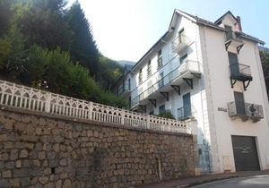 Spacious 5-Room Apartment for 9, Close to Ski Lift and Town Center, with Garden and Free Shuttle