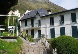Spacious 5-Room Apartment for 9, Close to Ski Lift and Town Center, with Garden and Free Shuttle