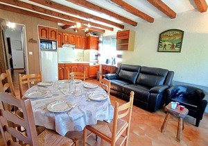 Spacious 8-Person Apartment with Balcony, Near Slopes, Saint-Lary-Soulan