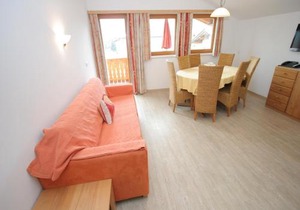 Spacious Apartment in Uderns near Ski Area