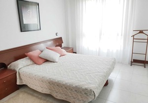 Spacious apartment on the beachfront, 1 minute from the beach.