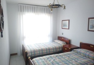 Spacious apartment on the beachfront, 1 minute from the beach.