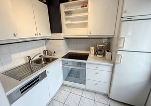 Spacious central duplex with views, 50m from beach, elevator, and WIFI