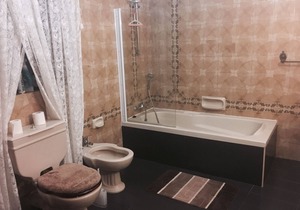 Spacious Double Room with Balcony close to Mdina