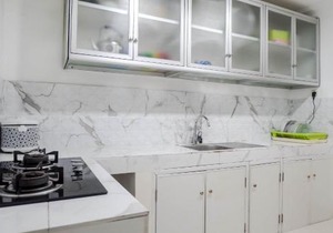 Spacious High Floor 2BR at Taman Beverly Apartment By Travelio