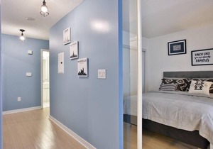 Spacious modern condo living in heart of Toronto!