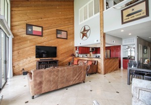 Spacious Waterfront Condo on Lake Conroe