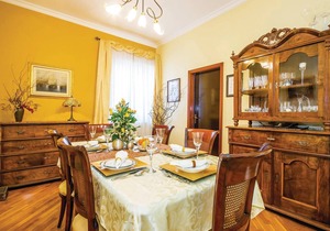 Spend a dream vacation in this exceptionally beautiful vacation home with a beautifully landscaped g
