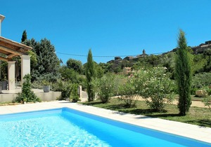 Stunning private villa for 6 people with private pool, WIFI, A/C, TV and parking