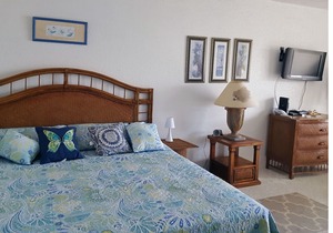 St.Thomas, USVI, oceanfront studio at Bolongo Bay, Watergate Villas East