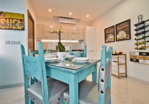Stanislaus apartment 2 with communal pool near the sea and marina in Msida