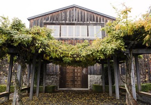 Stay & Play Winery Loft #2 in Historic Downtown Carlton