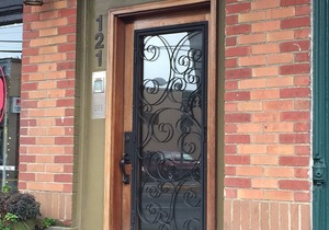 Stay & Play Winery Loft #3 in Historic Downtown Carlton
