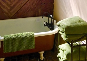 Stay steps from the French Quarter at Art House, nestled in lovely Algiers Point