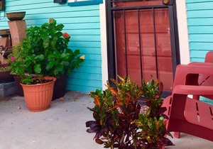 Stay steps from the French Quarter at Art House, nestled in lovely Algiers Point