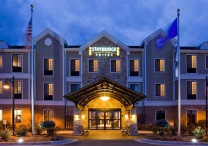 Staybridge Suites Milwaukee West-Oconomowoc