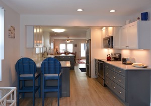 Steps to the Beach Ocean Block Downtown Dewey Beach Home Sleeps 14