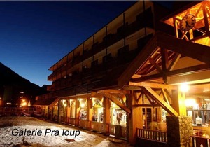 Studio * 30 m² PRA-LOUP 1600 m at the foot of the slopes. Southern Alps