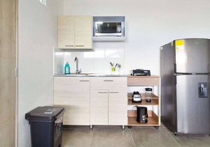 Studio Apartment in Poblado with 24 hour doorman and guests are free