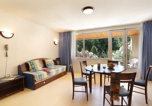 Studio au calme, Terrasse + Vue sur l'Ardèche! Navettes à proximité