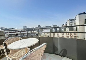 Studio avec Balcon et Parking à 50m de la Plage, Centre de Granville - FR-1-361-337