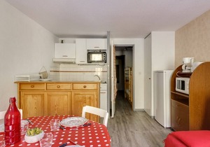 Studio cabin 6 pers, mountain ideal, elevator, ski, parking, pets allowed