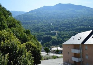 Studio cabine 4 pers, balcon sud, parking, prox centre Luz-St-Sauveur, proche ski et thermes - FR-1-402-72