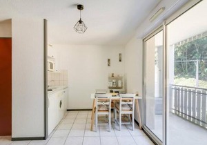 Studio cabine avec parking proche centre Luz-Saint-Sauveur, balcon, pour 4 pers. - FR-1-402-66
