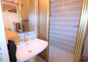 Studio cabine avec terrasse, à 550m de la plage et 100m des commerces, idéal 4 pers., animaux acceptés - FR-1-307-156