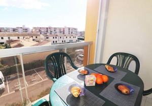 Studio cabine avec terrasse, à 550m de la plage et 100m des commerces, idéal 4 pers., animaux acceptés - FR-1-307-156