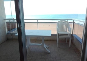 Studio face à la mer avec balcon, proche centre - FR-1-331-55