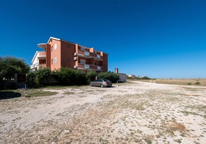 Studio flat near beach Ražanac, Zadar (AS-5766-b)