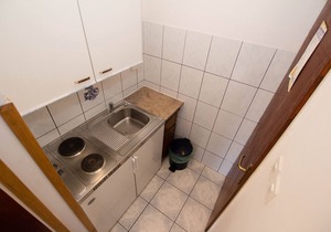 Studio flat near beach Sućuraj, Hvar (AS-566-b)