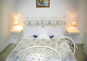 Studio for disabled access for 3 people