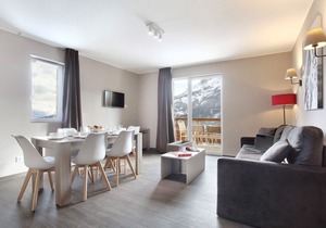 Studio in the active Pra Loup and the large Espace Lumière