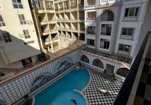 Studio pool view next to the Marina,Sheraton Plaza 320