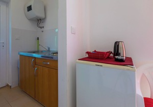 Studio with air conditioning and sea view
