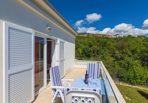 Studio with air conditioning and sea view