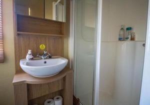 Stunning 6 Berth Caravan At Suffolk Sands Holiday Park Ref 45031G