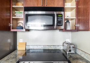 Stunning Foggy Bottom 1BR w/Gym, walk to GWU, Metro, by Blueground