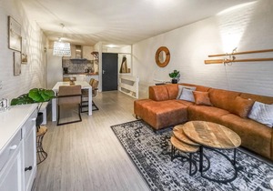Stunning home in Bruinisse with kitchen