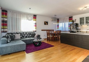 Stunning home in Dugopolje