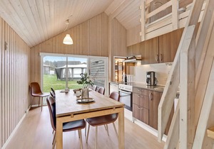 Stunning home in Hanstholm with WiFi