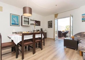 Stunning Home In Klimno With Kitchen