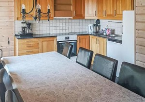 Stunning Home In Lindesnes With Kitchen
