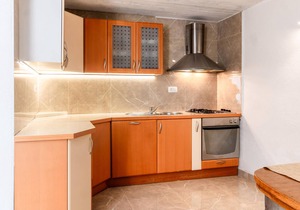 Stunning home in Lokvicici with jacuzzi